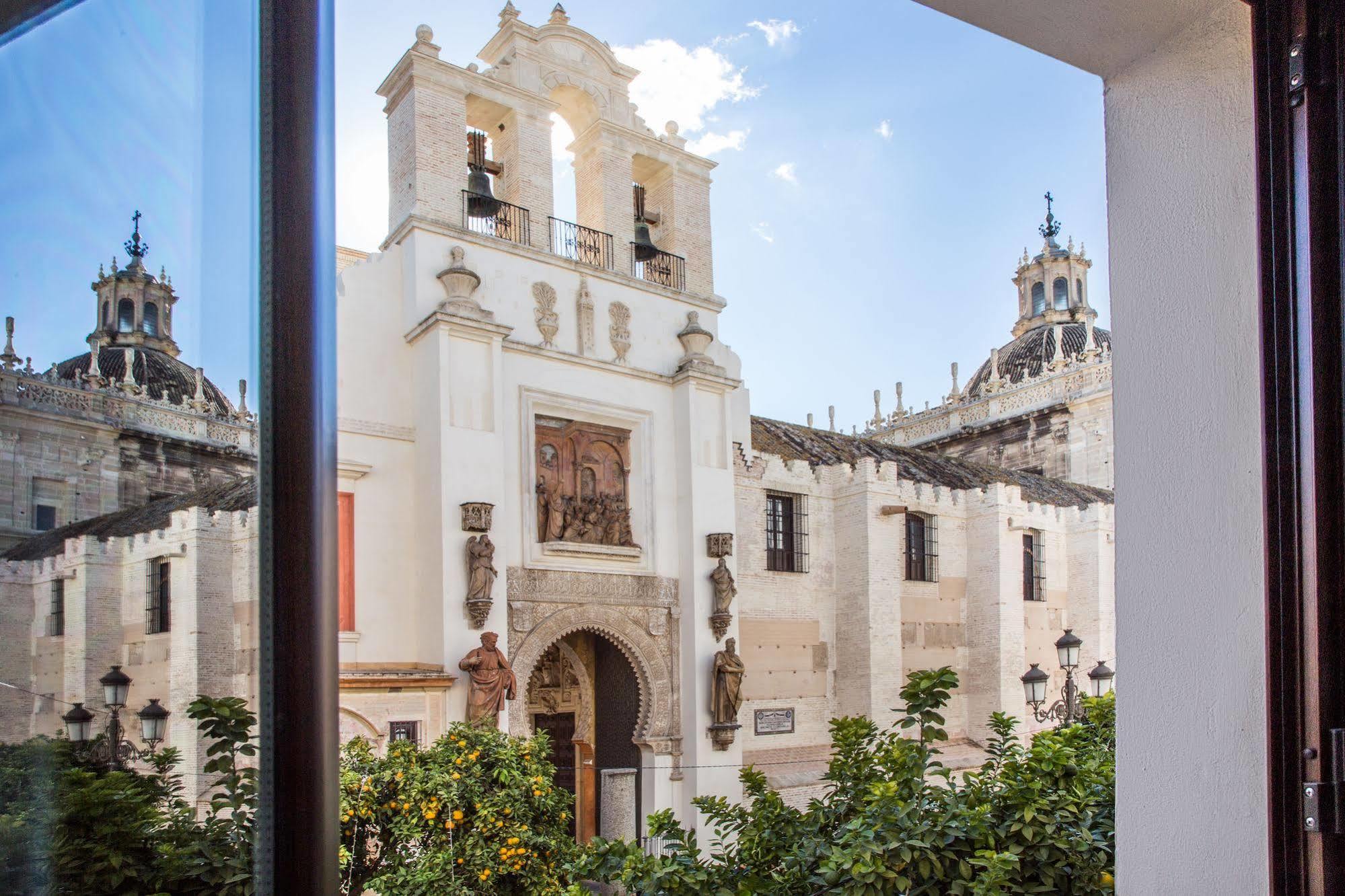 Puerta Catedral Apartments Siviglia Esterno foto